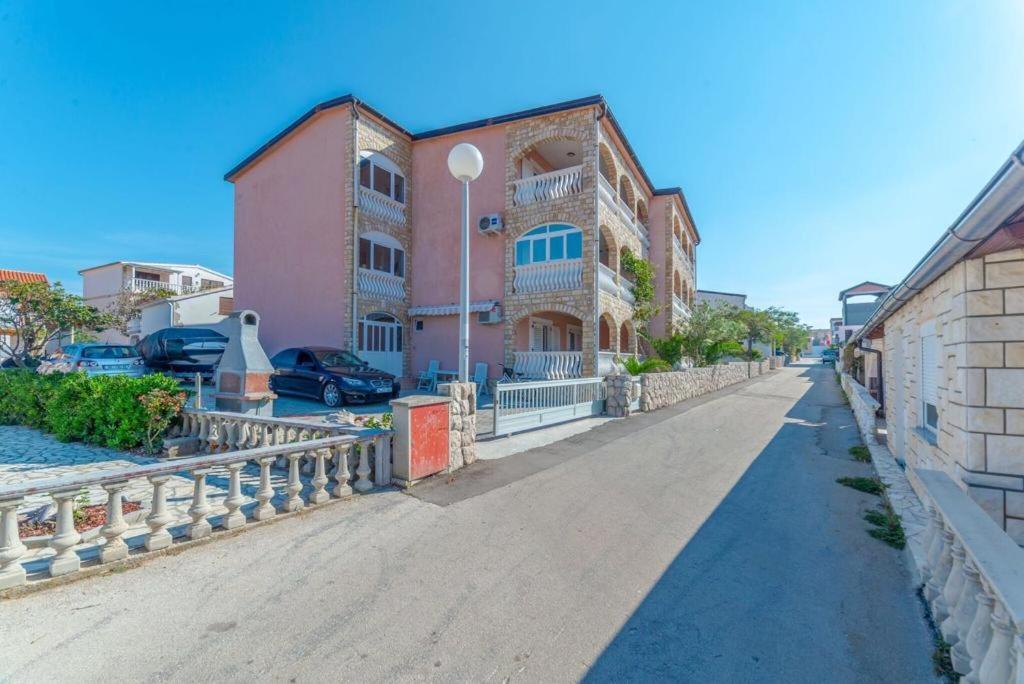 Apartmani Ivanic Vir Exterior photo